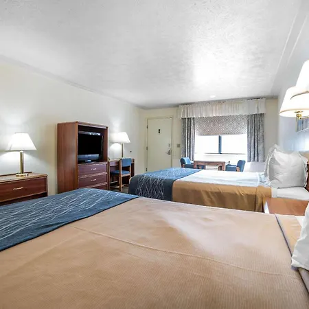 Rodeway Inn & Suites Pronghorn Lodge Lander