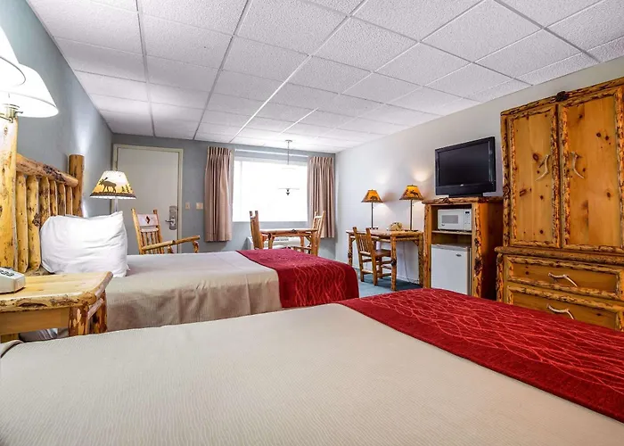 Hotel Rodeway & Pronghorn Lander