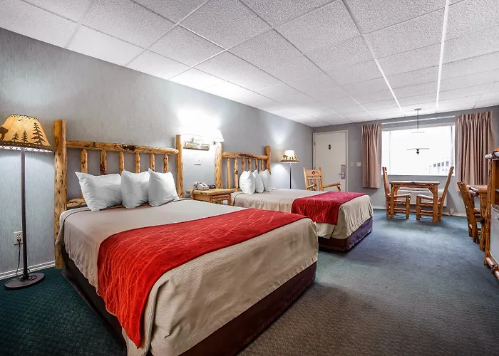 Hotel Rodeway & Pronghorn Lander