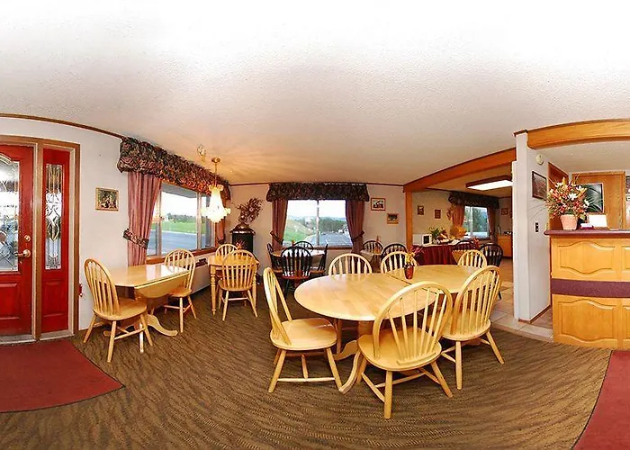Rodeway & Pronghorn Hotel